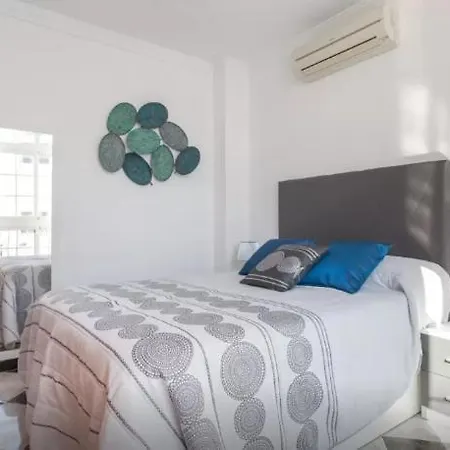Centro Conilalquiler Apartment *